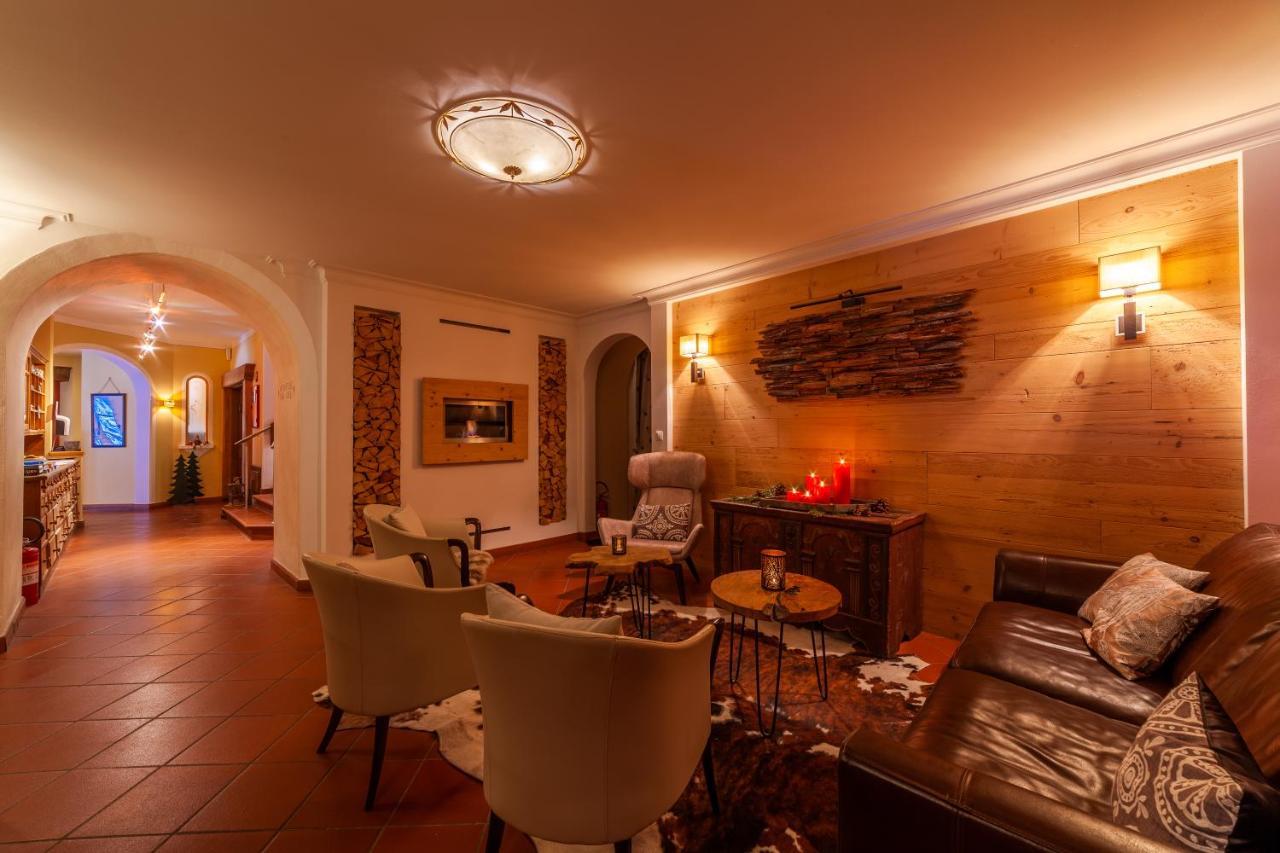 Hotel Berger Superior Riva di Tures Ngoại thất bức ảnh