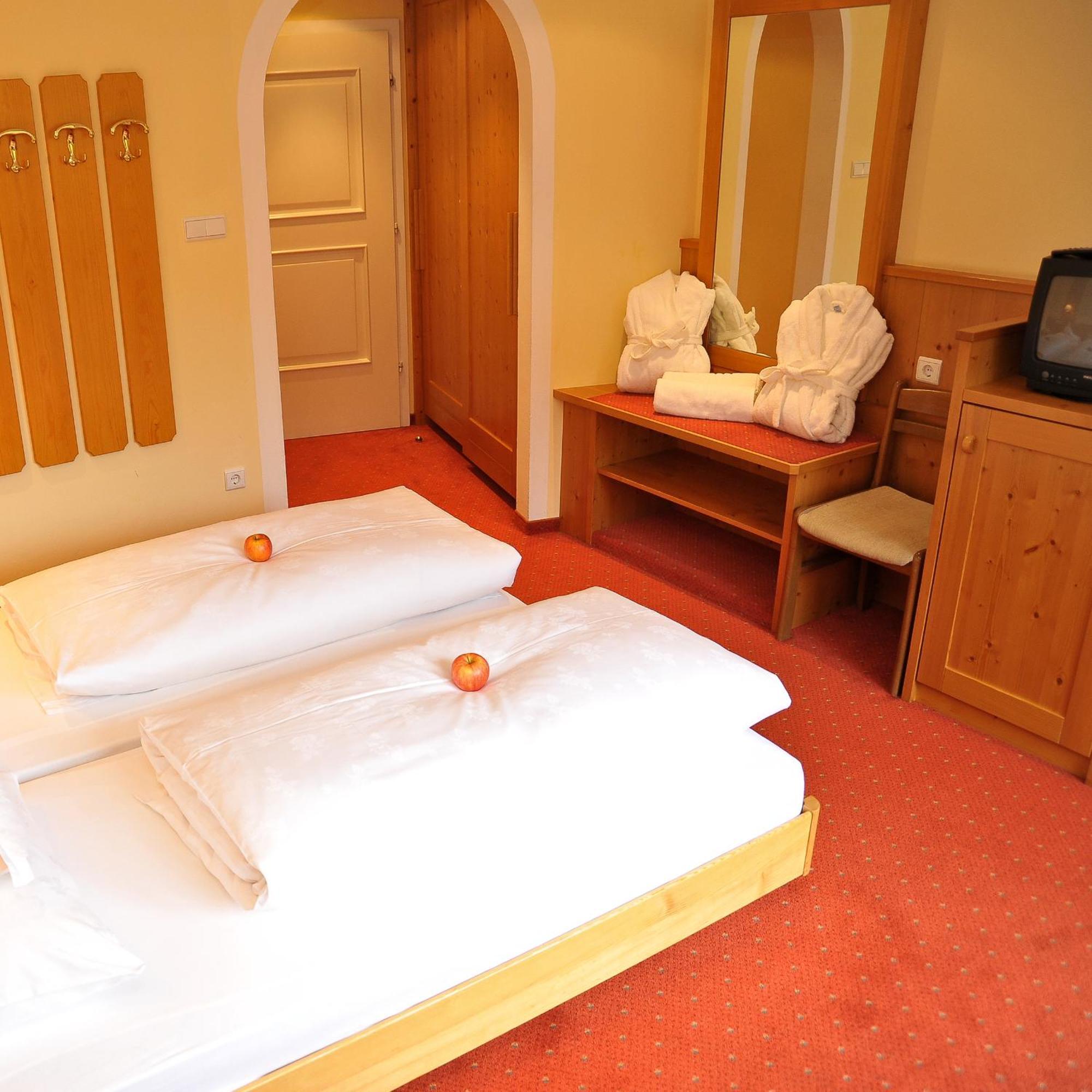 Hotel Berger Superior Riva di Tures Ngoại thất bức ảnh