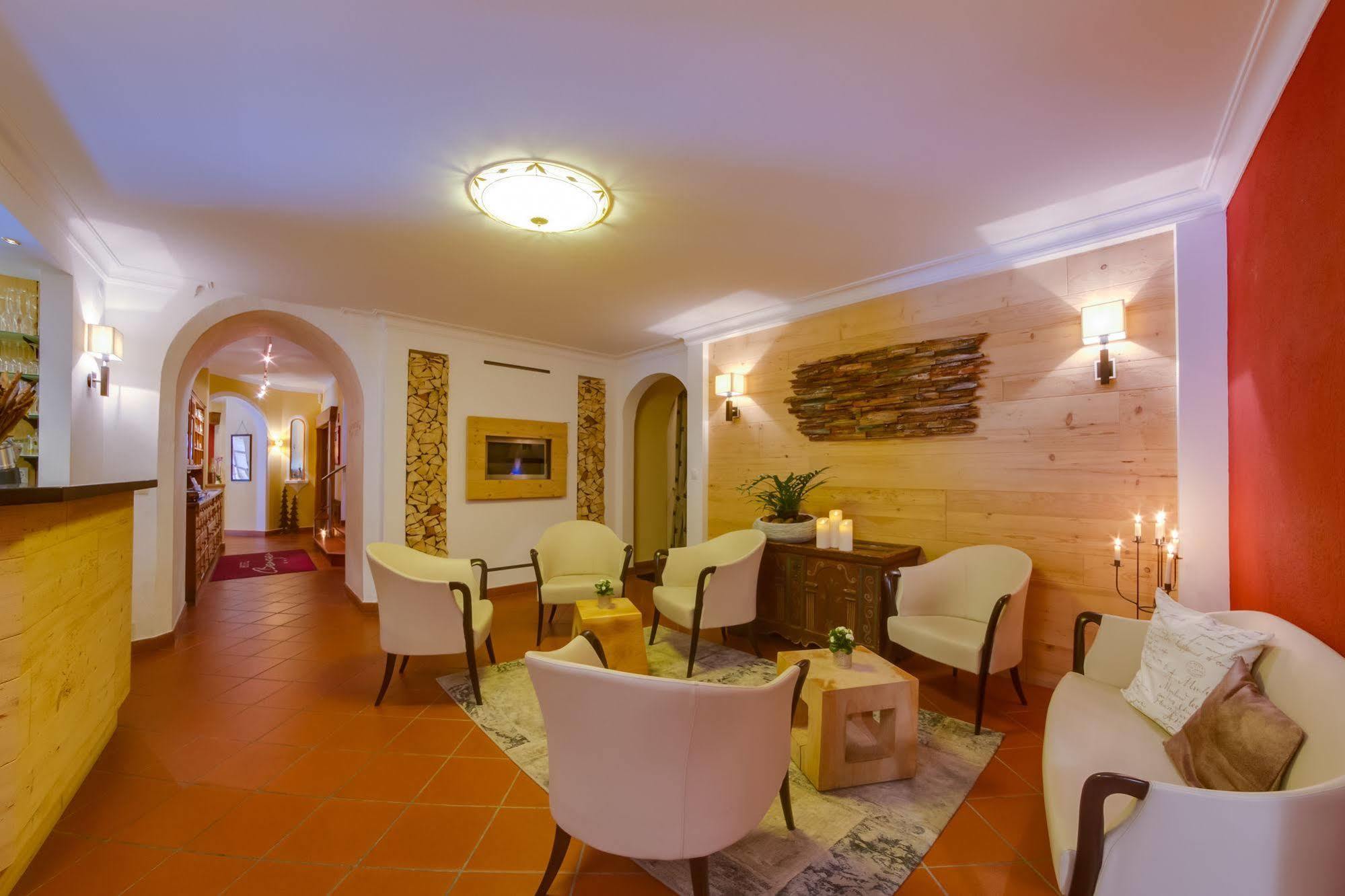 Hotel Berger Superior Riva di Tures Ngoại thất bức ảnh