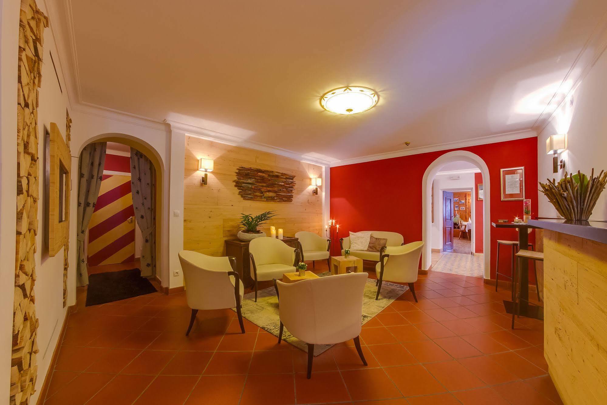Hotel Berger Superior Riva di Tures Ngoại thất bức ảnh